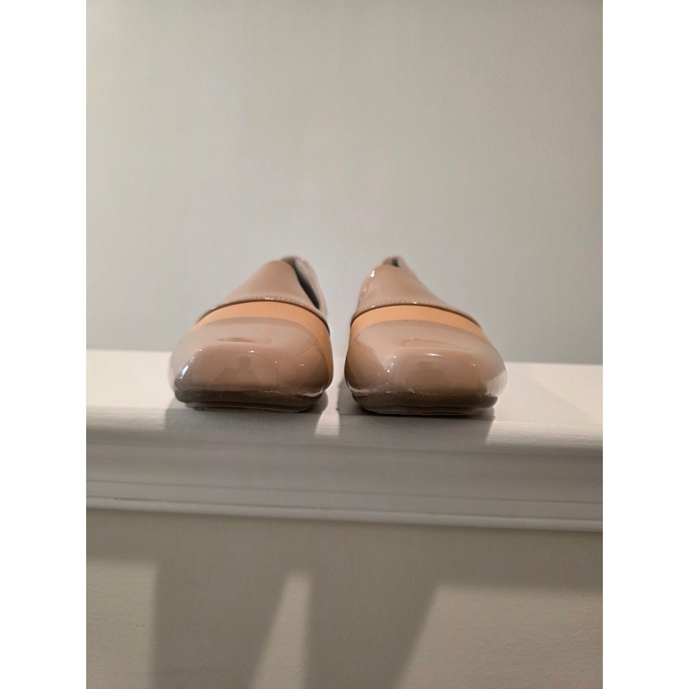 Womens sz 8 NWOT Ortho+Rest Tan Beige Patent Square Toe Loafers Gold Heel Accent - Picture 6 of 11